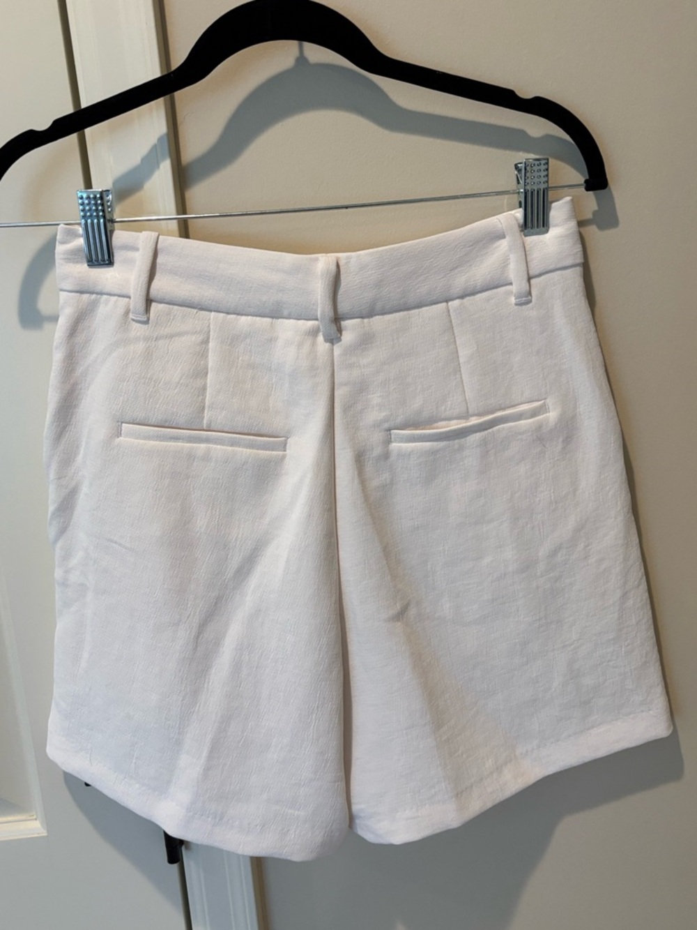 Aritzia Effortless Short 5” - Picture 7 of 7